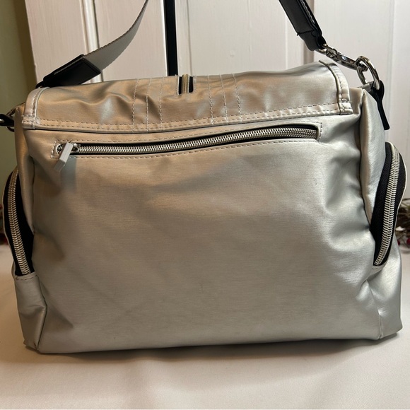 IHKWIP The City Crossbody Satchel Silver - Picture 6 of 11